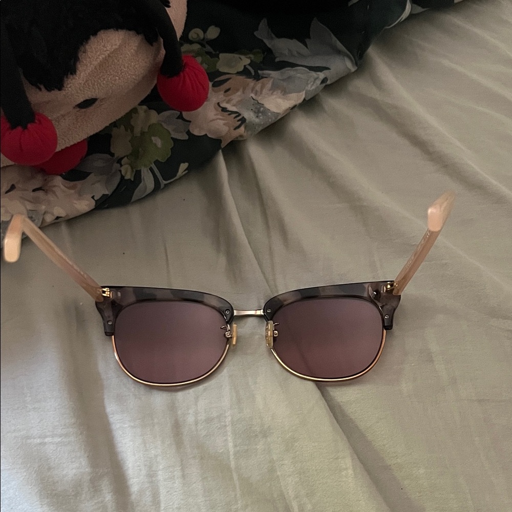 Coach Leopard Print Sunglasses with Dark Lenses - Picture 4 of 5